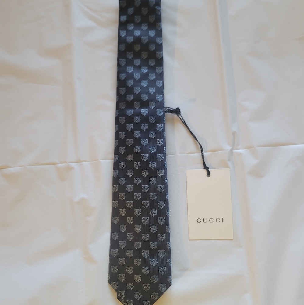 Gucci Silk Embroidered w/Puma Tie - Picture 3 of 3